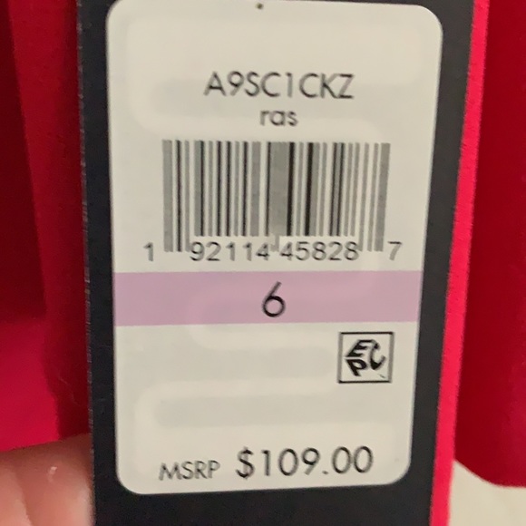 Women’s red dress - Picture 6 of 6